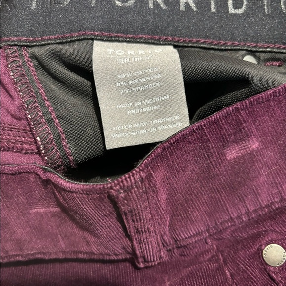 TORRID Sz 18R Bombshell Skinny Purple Velvet Ankle Length Jeans New with Tags - Picture 8 of 12